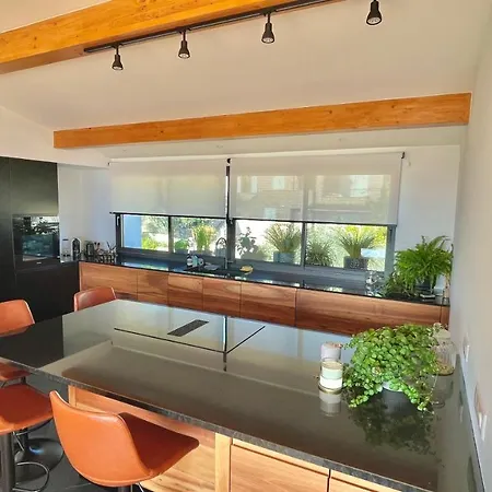 Magnifique Duplex 220m2, Classe 5 Etoiles, Rooftop, Jacuzzi, Vue Mer Et Bastion Centre Ville Apartamento *